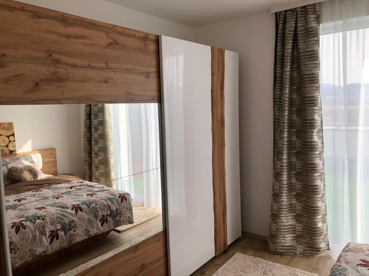 Tatra Billetee Apartman S Luxusnym Vyhladom Na Vysoketatry A Sukromnym Wellness Poprad Bagian luar foto