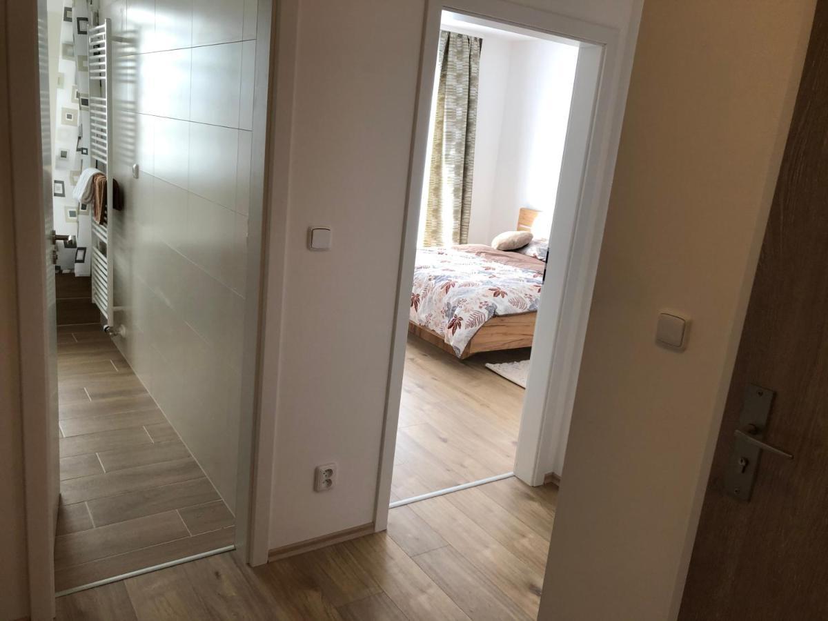 Tatra Billetee Apartman S Luxusnym Vyhladom Na Vysoketatry A Sukromnym Wellness Poprad Bagian luar foto