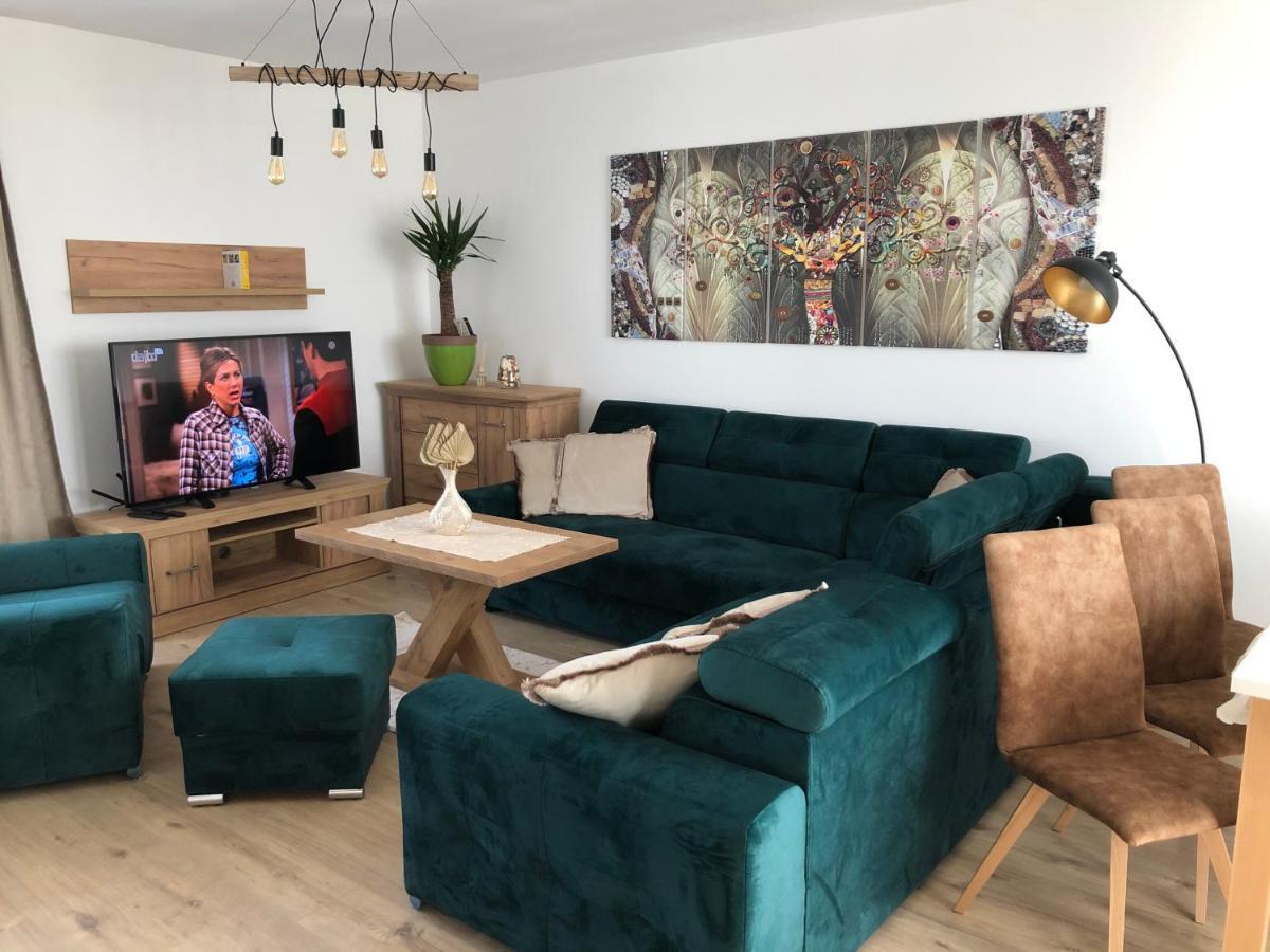 Tatra Billetee Apartman S Luxusnym Vyhladom Na Vysoketatry A Sukromnym Wellness Poprad Bagian luar foto